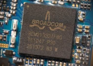 Broadcom股票分析：评估纳斯达克：AVGO的增长与估值